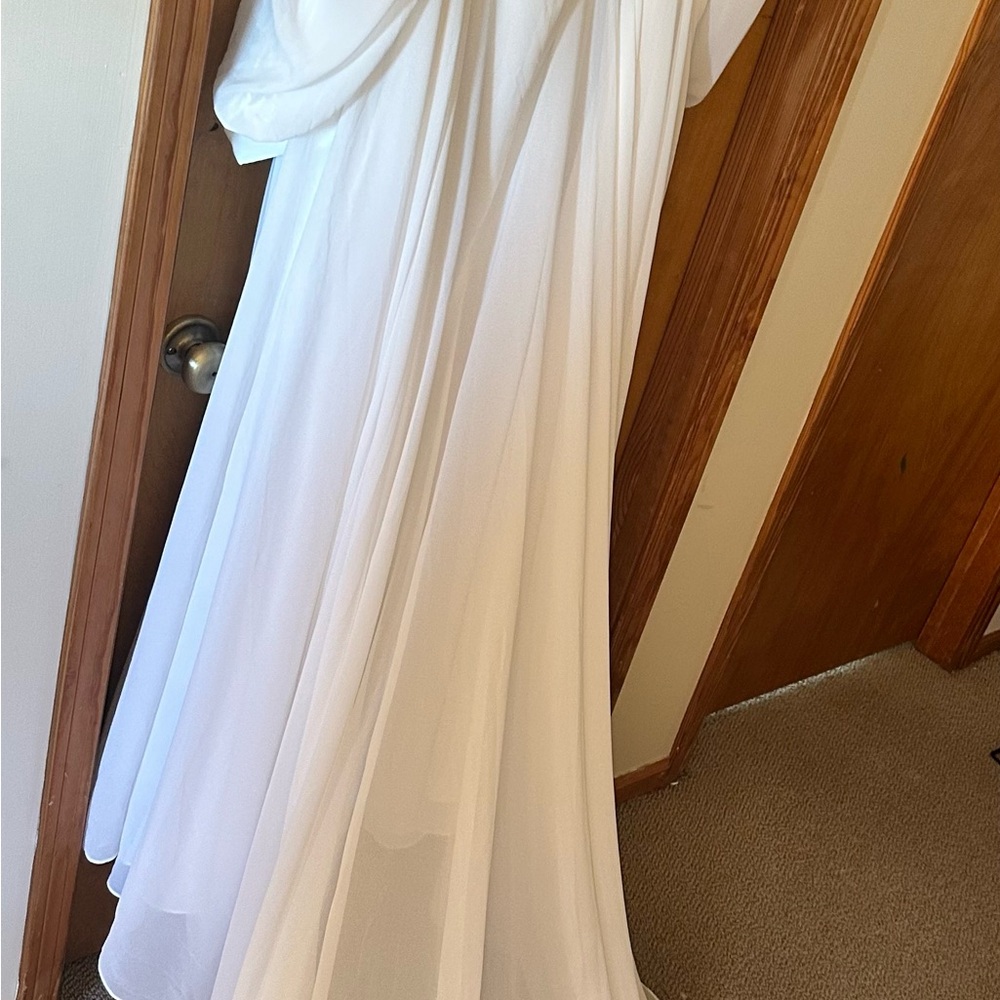 Stuido levana wedding dress